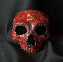 53f3da4b57c16c99667fbf8e813a--subkultury-goust-prizrak-kommunizma