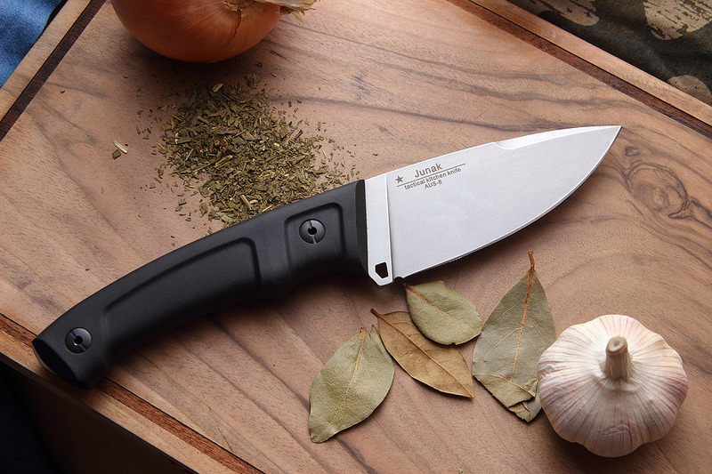 Mr-Blade - Junak, AUS-8 steel