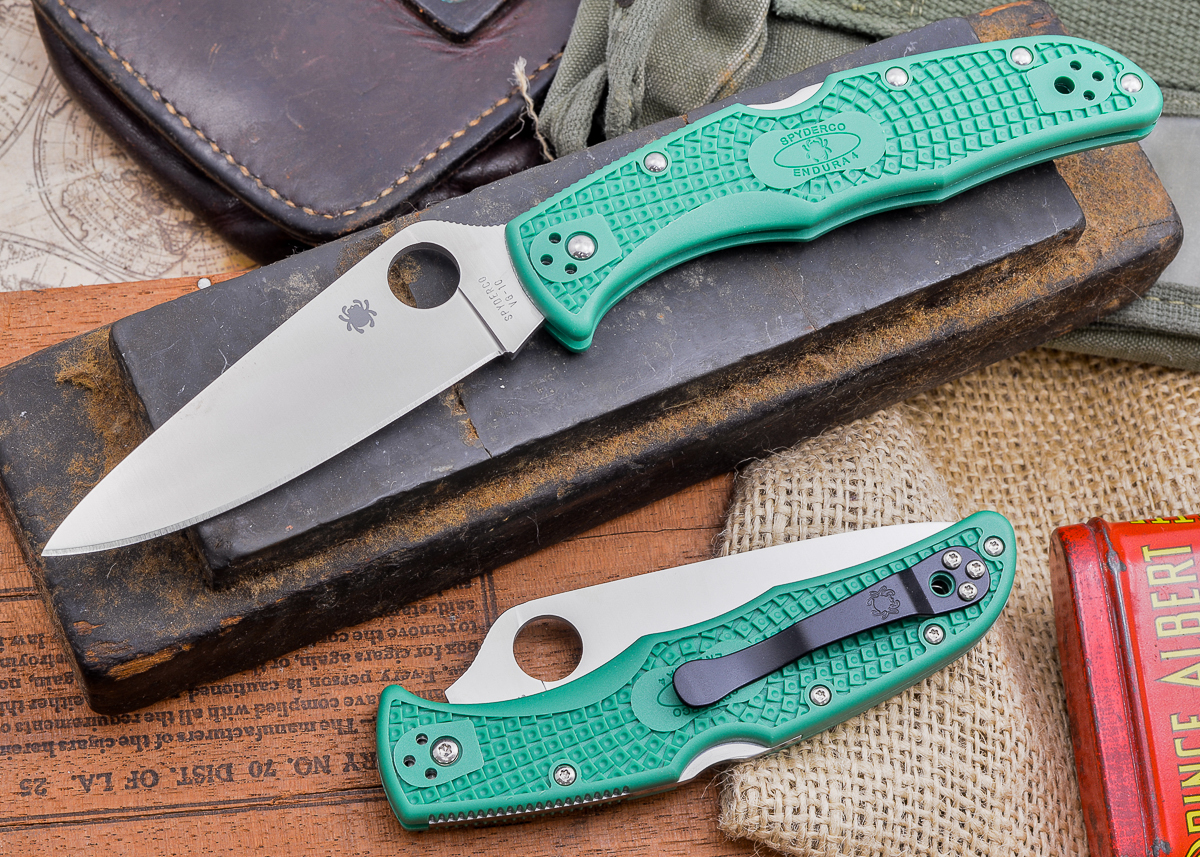 10FPGR - Spyderco Endura-4 Flat Ground Green, VG-10