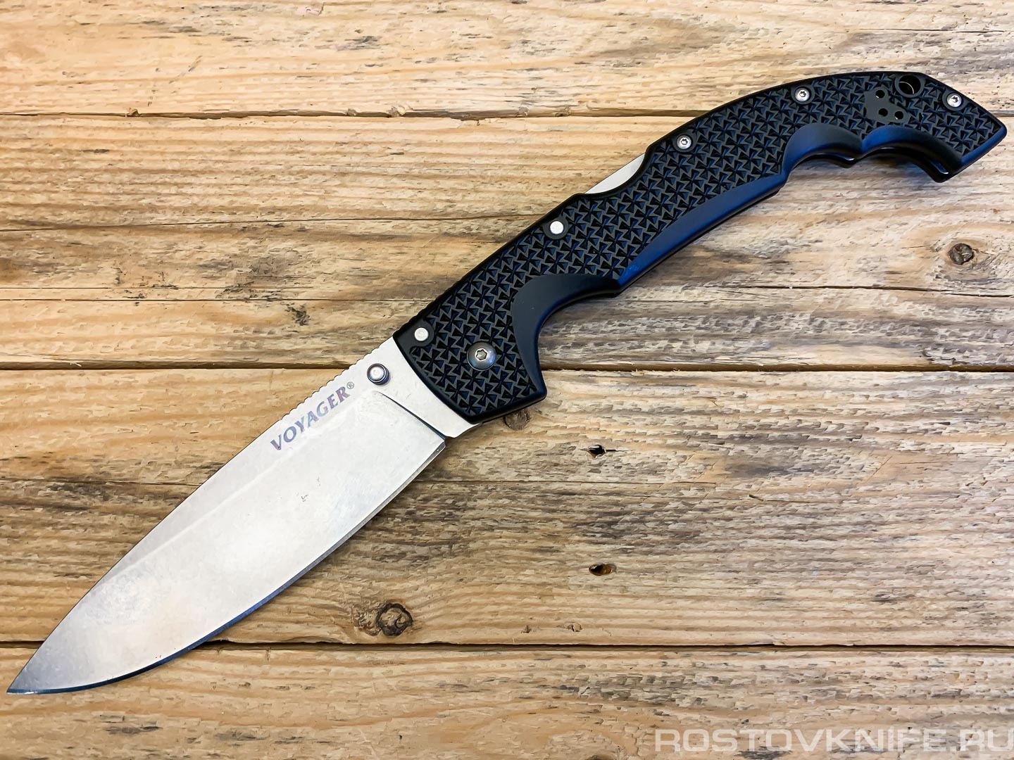 CS29AXB - Cold steel Voyager Extra Large Drop Plain Edge, AUS10 steel