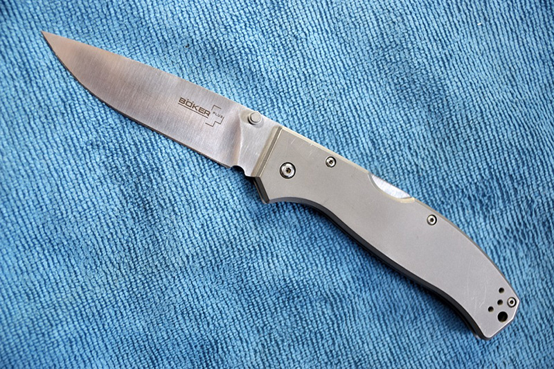 01BO188 - Boker Titan Drop, 440C, Titanium