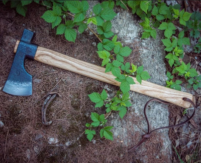 TOMAHAWK